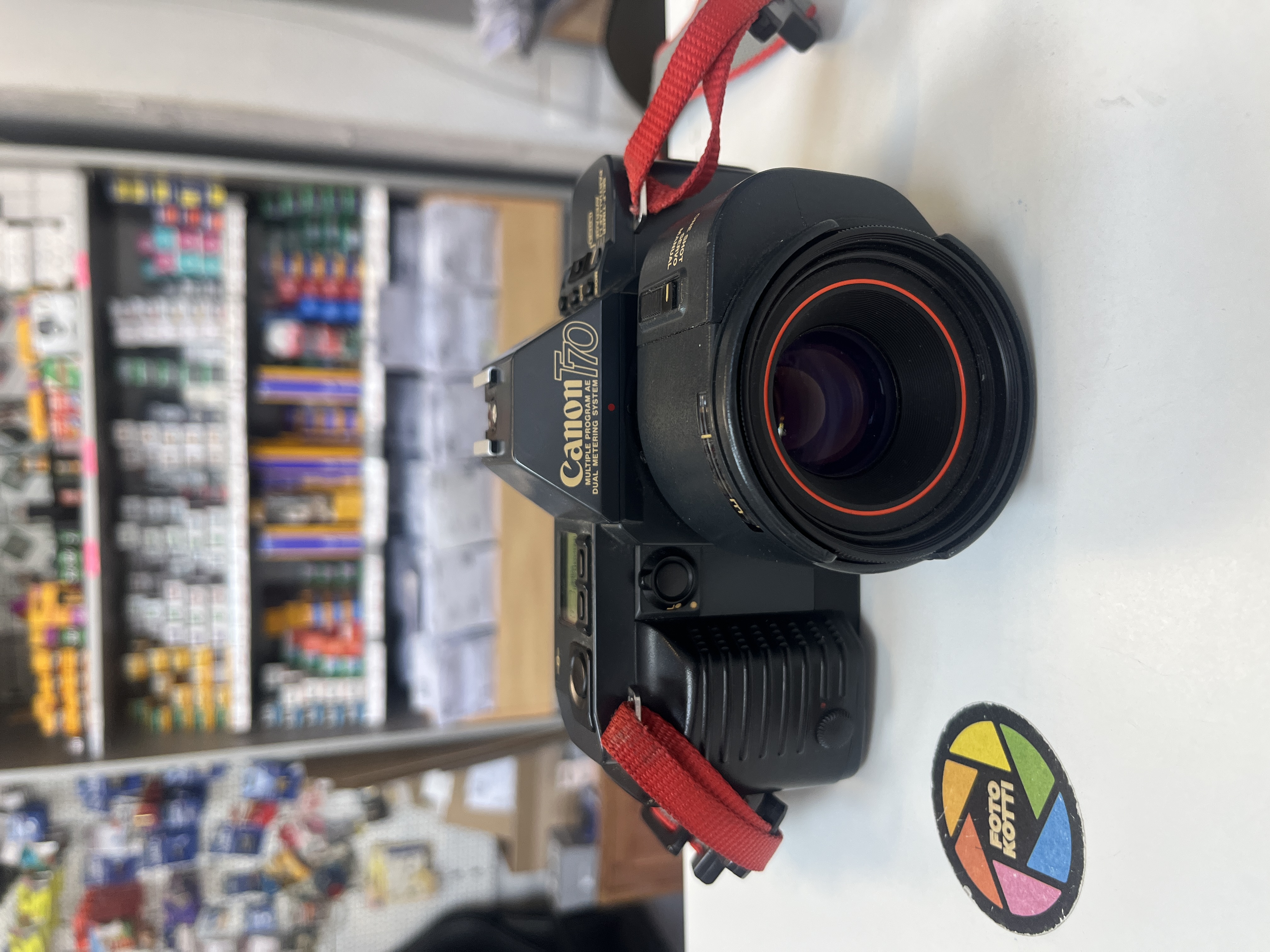 Canon T70 (1/5)